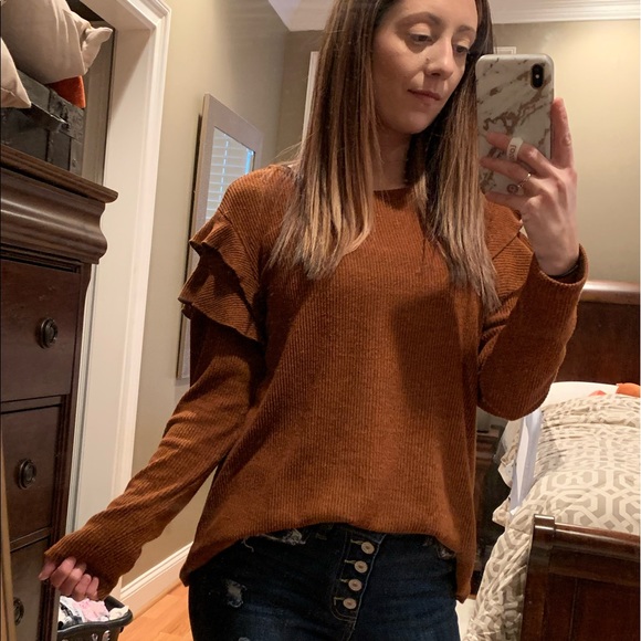 Long Sleeve Ruffle Top - Picture 5 of 7